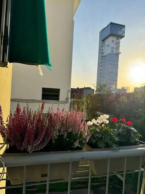 Venice Grey Apartment 0*,