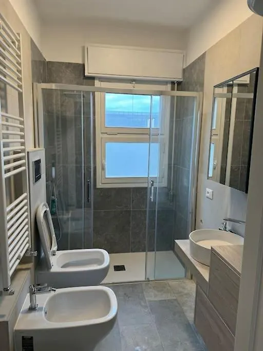 Venice Grey Apartment