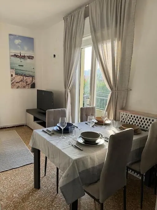 Venice Grey Apartment